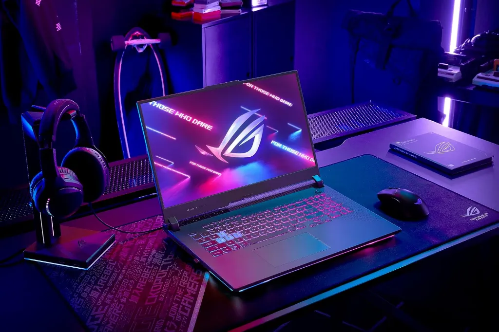 ASUS ROG STRIX  G713PU AMD RYZ 9